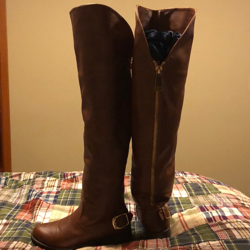 Bamboo knee high boots - size 6 - brown